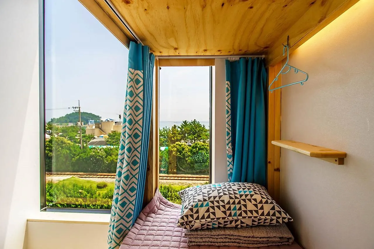 From Guesthouse Busan 2*,